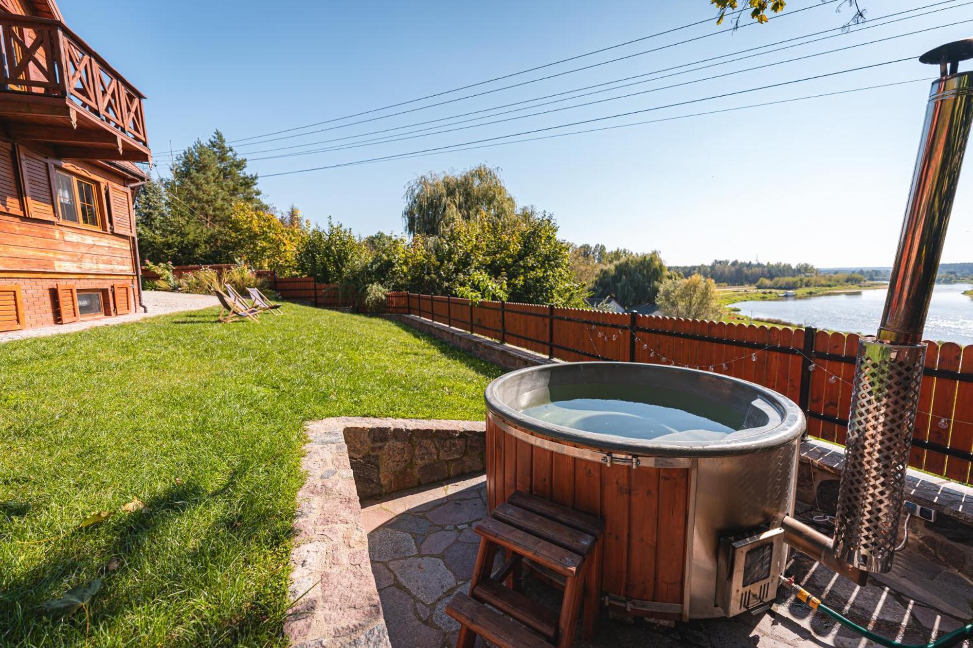 Bug Na Skarpie - Domek Wypoczynkowy Z Jacuzzi I Kominkiem Drohiczyn Exteriör bild