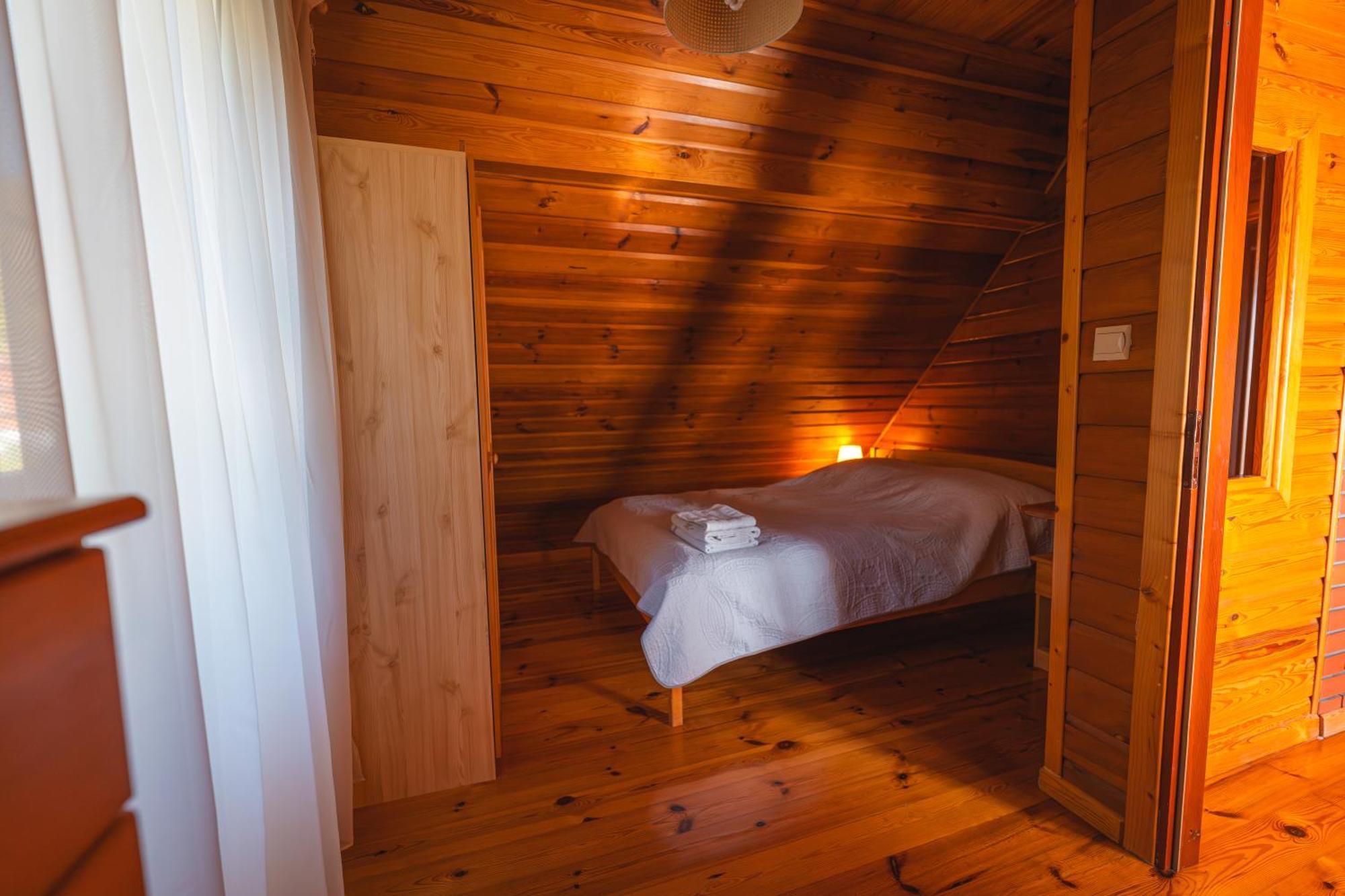 Bug Na Skarpie - Domek Wypoczynkowy Z Jacuzzi I Kominkiem Drohiczyn Exteriör bild